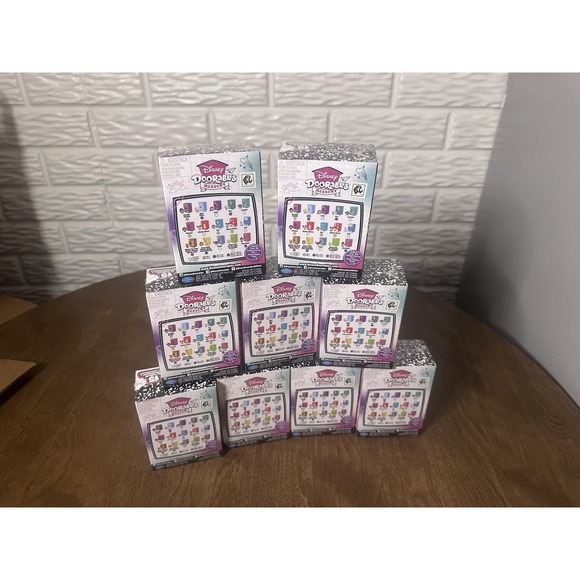 Lot Of 9 New Disney Doorables Academy - Surprise Lockers - NIB Sealed - Picture 3 of 4